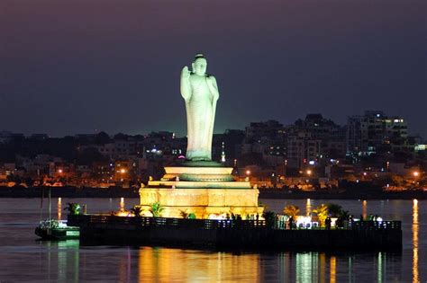 Das Hussain Sagar-See: Ein künstlicher See voller Romantik und Mystik!