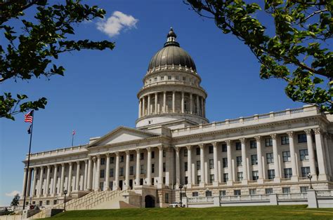  Der Utah State Capitol: Ein architektonisches Meisterwerk mit atemberaubender Aussicht!