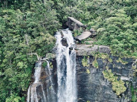  Die Schoemanskop-Wasserfälle: Ein tosendes Spektakel für Naturliebhaber!