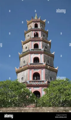  Der Thien Mu Pagoda: Eine Oase der Ruhe am Ufer des Parfümfluss